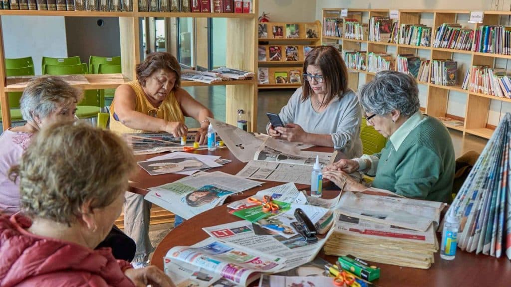 Actividades para abuelos en casa: ideas para mantenerse activos