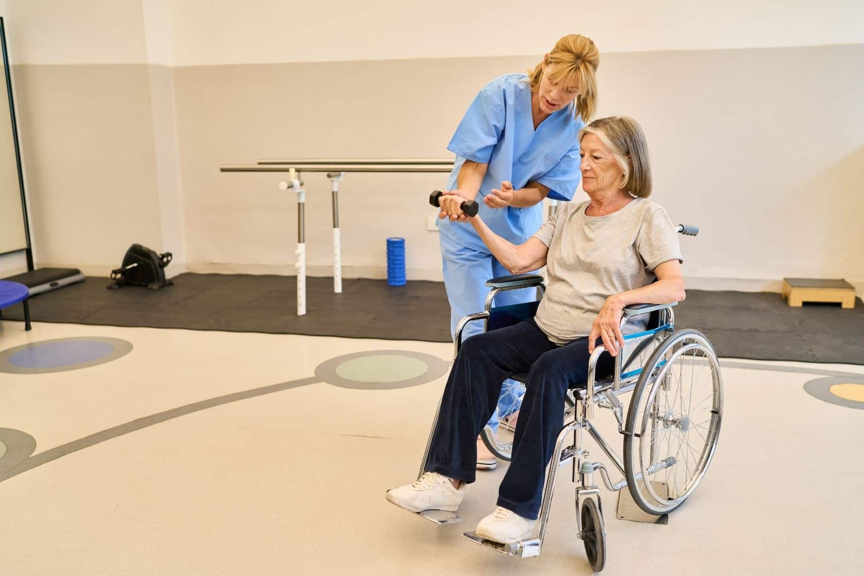 Rehabilitación para adulto mayor: clave para una mejor calidad de vida